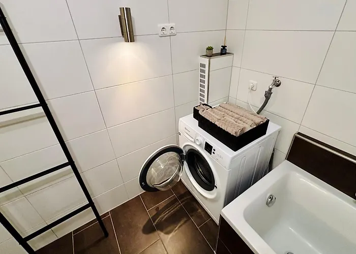 Stilvolles Wohlfuehl-apartment Nahe Bahnhof