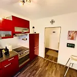 Apartment Stilvolles Wohlfühl-apartment Nahe Bahnhof *