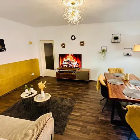 Stilvolles Wohlfuehl Apartment In Zentraler Lage Nahe Bahnhof Bis Zu 6 Personen *
