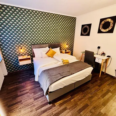 Stilvolles Wohlfuehl Apartment In Zentraler Lage Nahe Bahnhof Bis Zu 6 Personen *