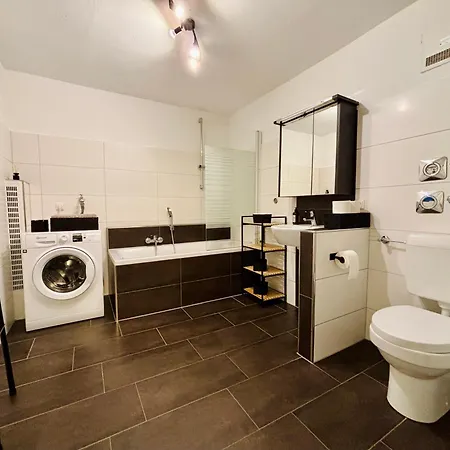 Apartamento Stilvolles Wohlfühl-apartment Nahe Bahnhof