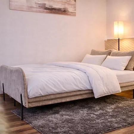 Stilvolles Wohlfuehl-apartment Nahe Bahnhof *